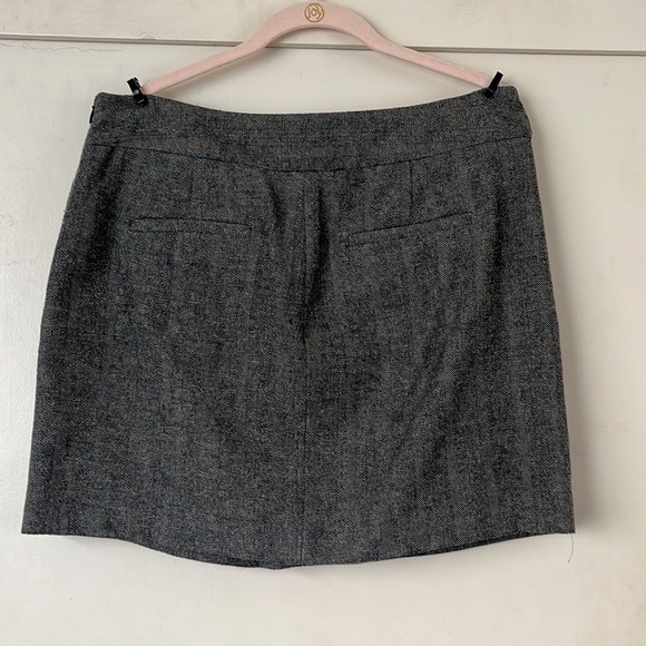 Banana Republic tweed skirt with pockets size 12 - Picture 3 of 7